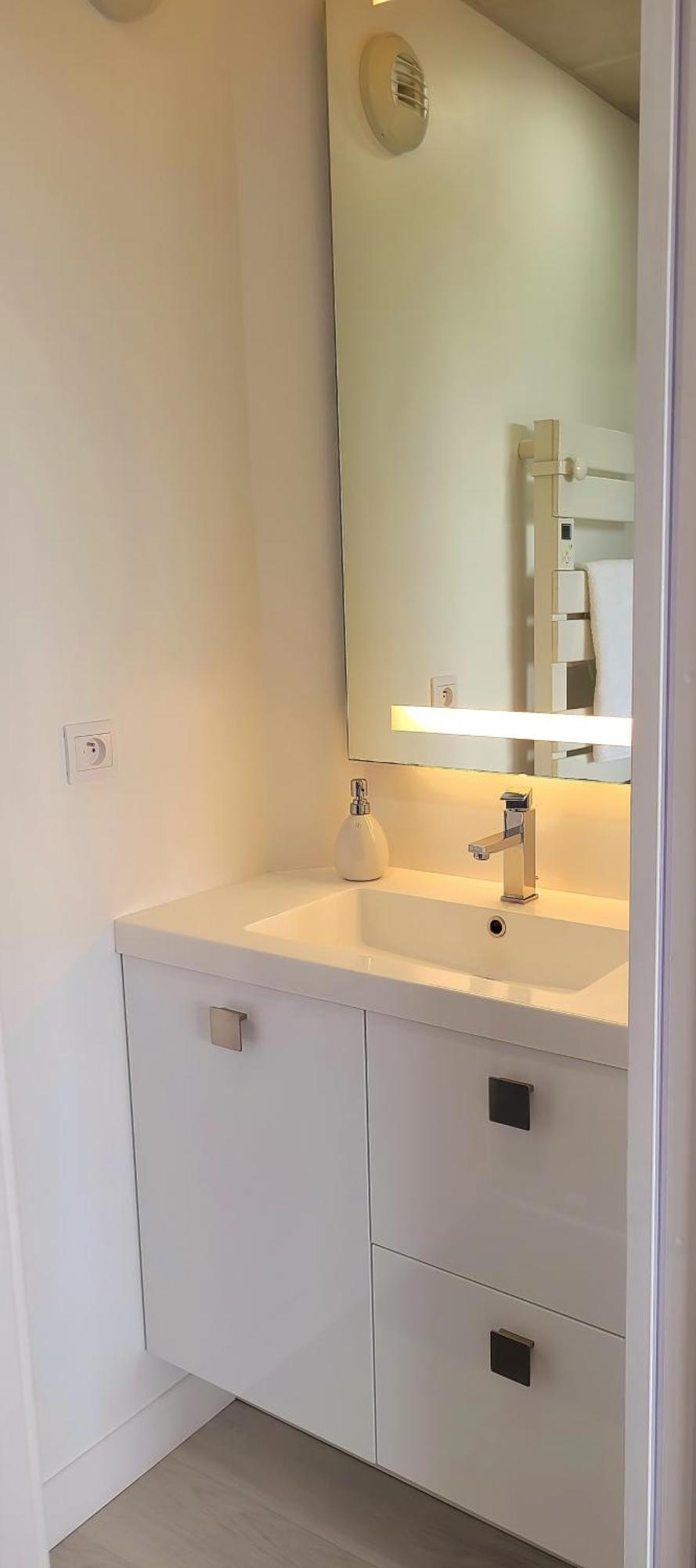 Apartment Climatise, Vue Imprenable-wifi *