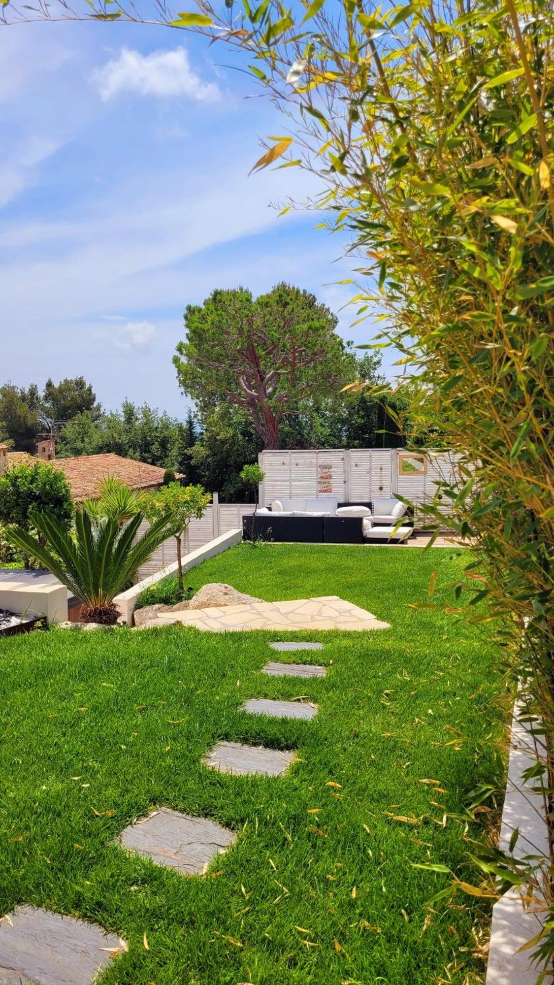 Apartment Climatise, Vue Imprenable-wifi *